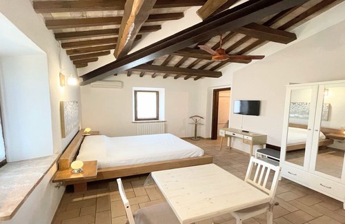 Limiti Villa | Spello By The Pool: Family Retreat with Private Pool & Wifi