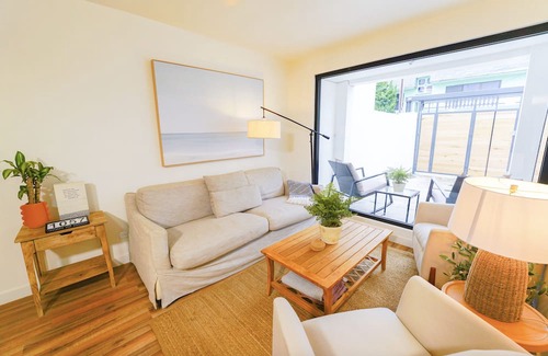 Playas de Tijuana House | Casa Playas, Large Groups Welcome! Huge Master King Bed. Private Garage, Patio!