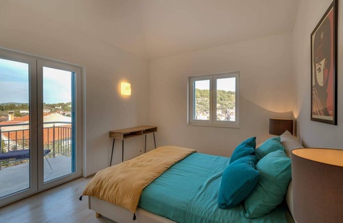 Prvic Luka Villa | Inviting Hillside Villa Perfect for Group Getaways