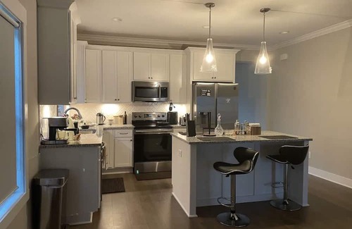Murfreesboro House | Cozy Vacation Home with Breakfast & Family-Friendly Vibe