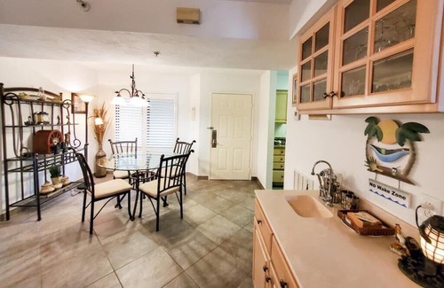 South Island Condo | Ideal Beachfront Retreat with Pool & Spa - Santa Maria Harbour