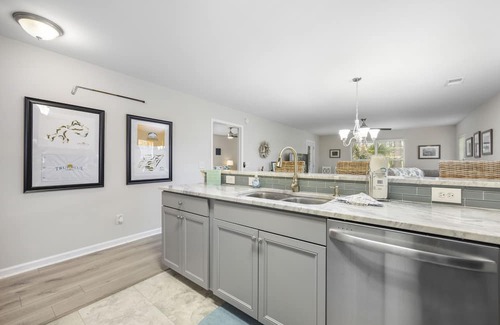 Pawleys Island Condo | Inviting 3 Bedroom Condo with Oceanfront Views at True Blue