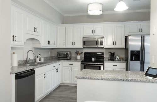 National Hills House | SPACIOUS TOWNHOME NEWLY RENOVATED! BEST LOCATION AUGUSTA HAS TO OFFER!