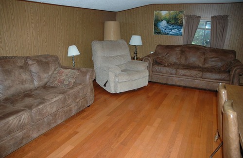 Kenai Peninsula Cabin | Cozy Gwin's Lodge Upper Alder Cottage #14 for Family Getaways