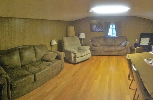 Kenai Peninsula Cabin | Cozy Gwin's Lodge Upper Alder Cottage #14 for Family Getaways