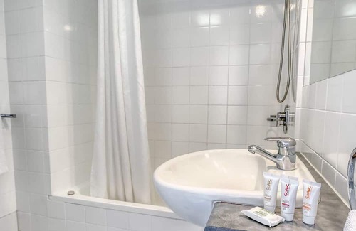 Alexandra Hills Apartment | Modern, Private Studio Apartment