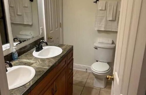 Vicksburg Apartment | Central Victorian Apartment with Family & Pet-Friendly Amenities