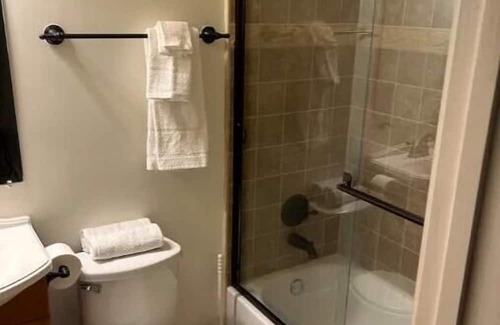 Vicksburg Apartment | Central Victorian Apartment with Family & Pet-Friendly Amenities