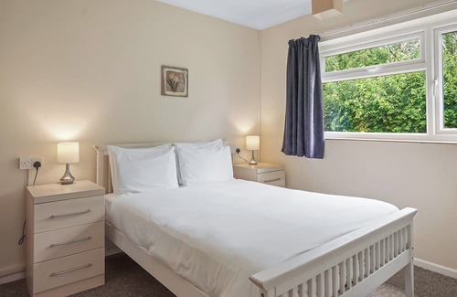 Oulton Broad House | 1 bedroom accommodation in Oulton Broad