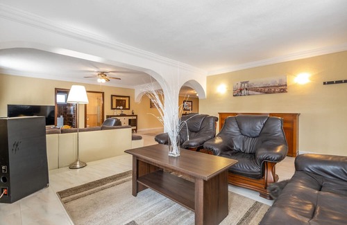 Quesada Villa | Villa Azul: Private Pool, Wi-Fi & Family-Friendly Amenities