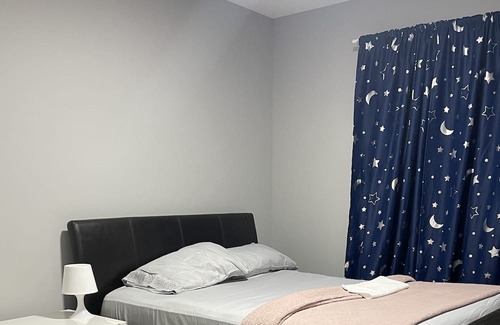 Calgary House | Home Away From Home by Dlush Residence- Non Smoking Property