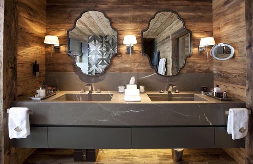 Lech am Arlberg Ski Chalet | Elegant Chalet with Spa and Spectacular Oberlech Views