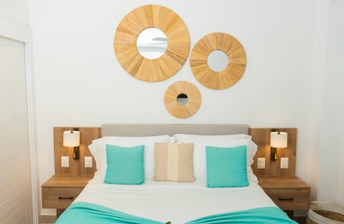 El Cortecito Apartment | Cozy 2 BR Apartment Steps from the Ocean with Pool Access