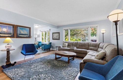 Fontana House | Geneva Shores: Cozy Monthly Rental with Lake Access