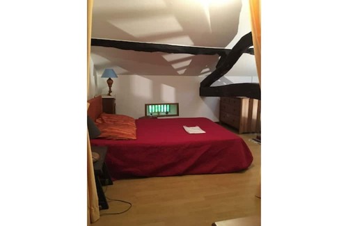 Champagne-et-Fontaine House | Tranquil Cottage Stay: Pet Friendly & Family Welcoming