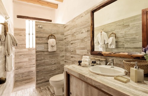 Los Organos House | Discover Ln2 Villa Francesa: Poolside Paradise Awaiting You