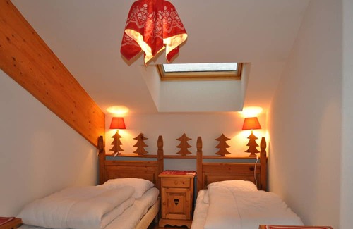 La Chapelle-d'Abondance Apartment | Inviting Apartment in La Chapelle-d'Abondance for 6 Guests