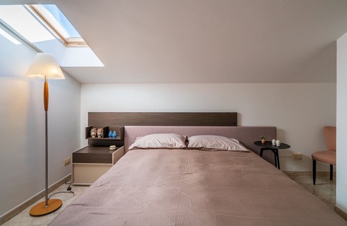 Tiche Apartment | Sea View Apartment 'Appartamento A Ficu Pala Siracusa' with Wi-Fi