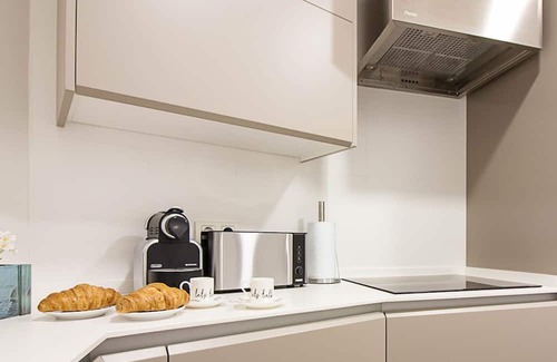 Centro Apartment | Family-Friendly 2-Bedroom Apartment in Málaga