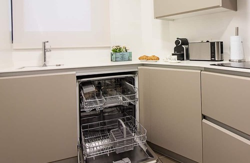 Centro Apartment | Family-Friendly 2-Bedroom Apartment in Málaga