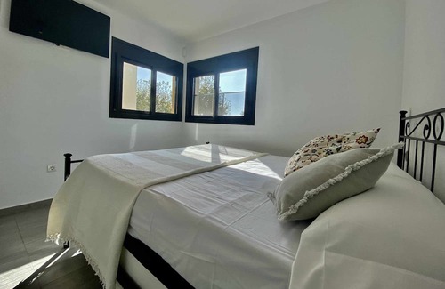 Vilanova I la Geltru House | Relax at Dora House: Poolside Retreat by HCLUB Agency