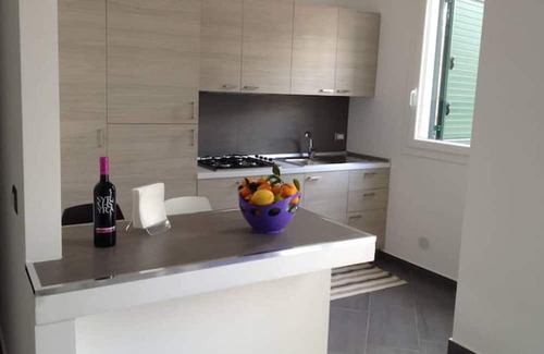 Partinico Villa | Villa "Chianurrè Azzurro": Poolside Retreat with Wi-Fi