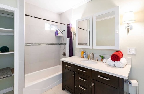 Duarte House | Relaxing 5B3B Private Pool with Ocean Views for Families