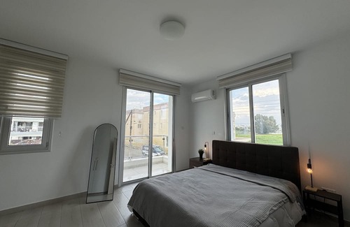 Athens City Centre Villa | Modern Villa in Larnaca: Family-Friendly Near the Beach