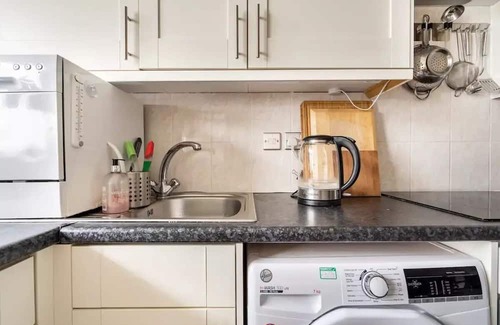 Holborn and Covent Garden Apartment | Central 1-Bedroom Apartment overlooking Gardens