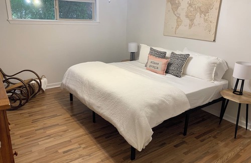 Athens Condo | Convenient Retreat - Walk to Stadium & Explore Downtown Athens!