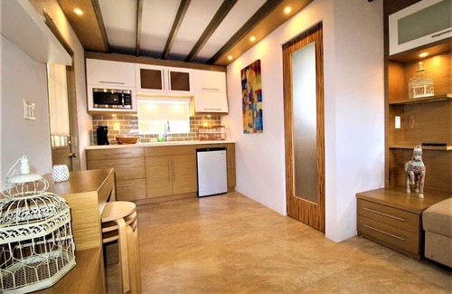 Homestead Apartment | Experience the Exotic Sukiya Tiny House with Japanese Gardens