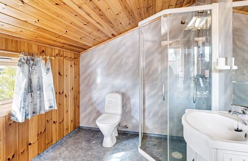 Gulen Municipality House | Family-Friendly 6-Person Holiday Home with Ocean Views