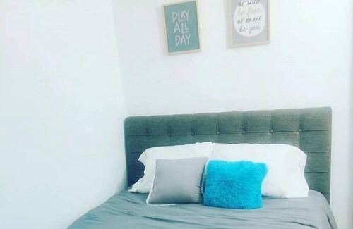 Levittown Apartment | Family-Friendly 2 Room Apartment Steps from the Beach