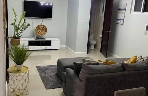 New Kingston Apartment | Hamptons vacational home in new kingston.