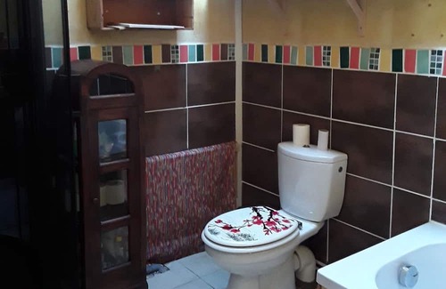 Tremargat House | Getaway in a Quaint Village with Scenic Countryside Views