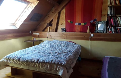 Tremargat House | Getaway in a Quaint Village with Scenic Countryside Views