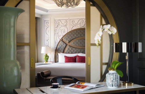 Cotai Hotel | Experience Elegance at The Karl Lagerfeld Hotel