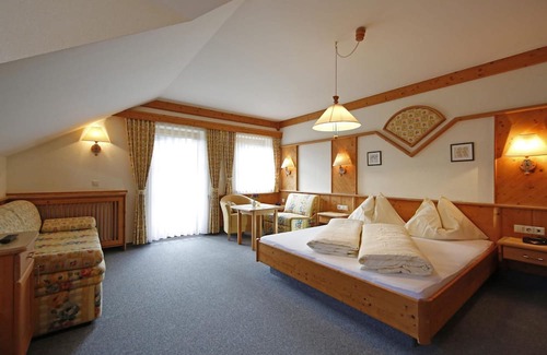 Pichl-Preunegg Other | Large double room with shower, toilet from 3 nights - Bankwirt
