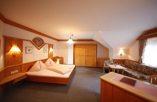 Pichl-Preunegg Other | Large double room with shower, toilet from 3 nights - Bankwirt