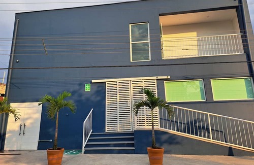 Fortin de las Flores Apartment | Convenient Child-Friendly Hotel for Relaxation and Rest