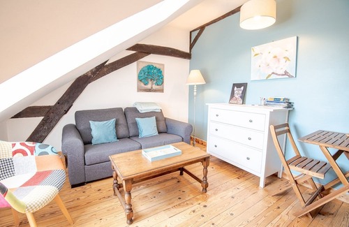 Amboise Apartment | Stay Near Château d'Amboise with Family-Friendly Amenities