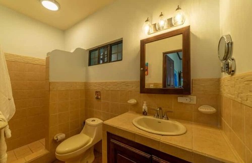 Hills of Esterillos House | Casa Leonie- relax in paradise!!!