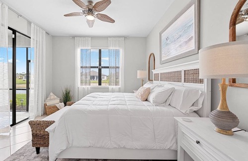Port Charlotte House | Modern Bonito Way Retreat: Ideal for Fishing and Families