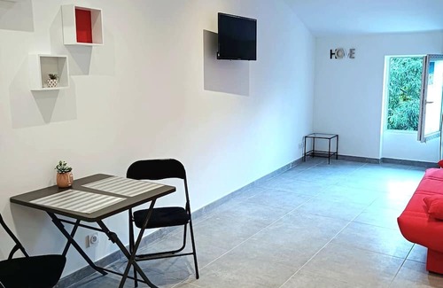Saint-Roch Apartment | Rent studio ideal pied à terre