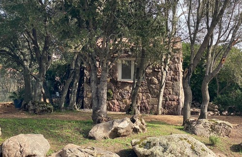 Sartene Apartment | Family-Friendly Vrbo Property with Hot Tub and Kitchen