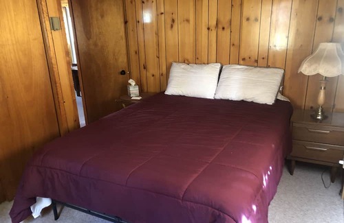 Schroon Lake Cabin | Relax by the Lake on a Private Beach with Ocean Views