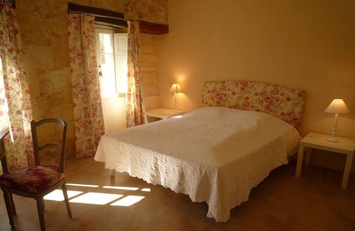 Pompignac House | Discover Gite LA Ferme Rose: Family-Friendly Retreat