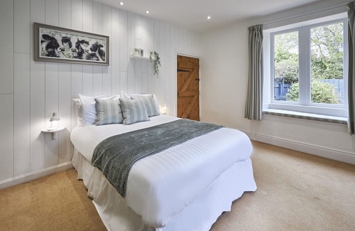 Woodhorn House | Experience The Lodge: Pet-Friendly & Family-Approved Stay