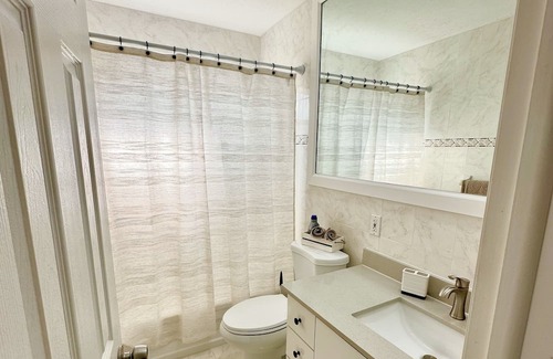 Sunset House | Family-Friendly Home in Vibrant Miami Neighborhood