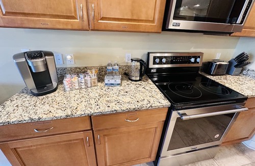 Saint Joseph Apartment | Cozy Downtown Condo with Marina Views, Steps from the Beach